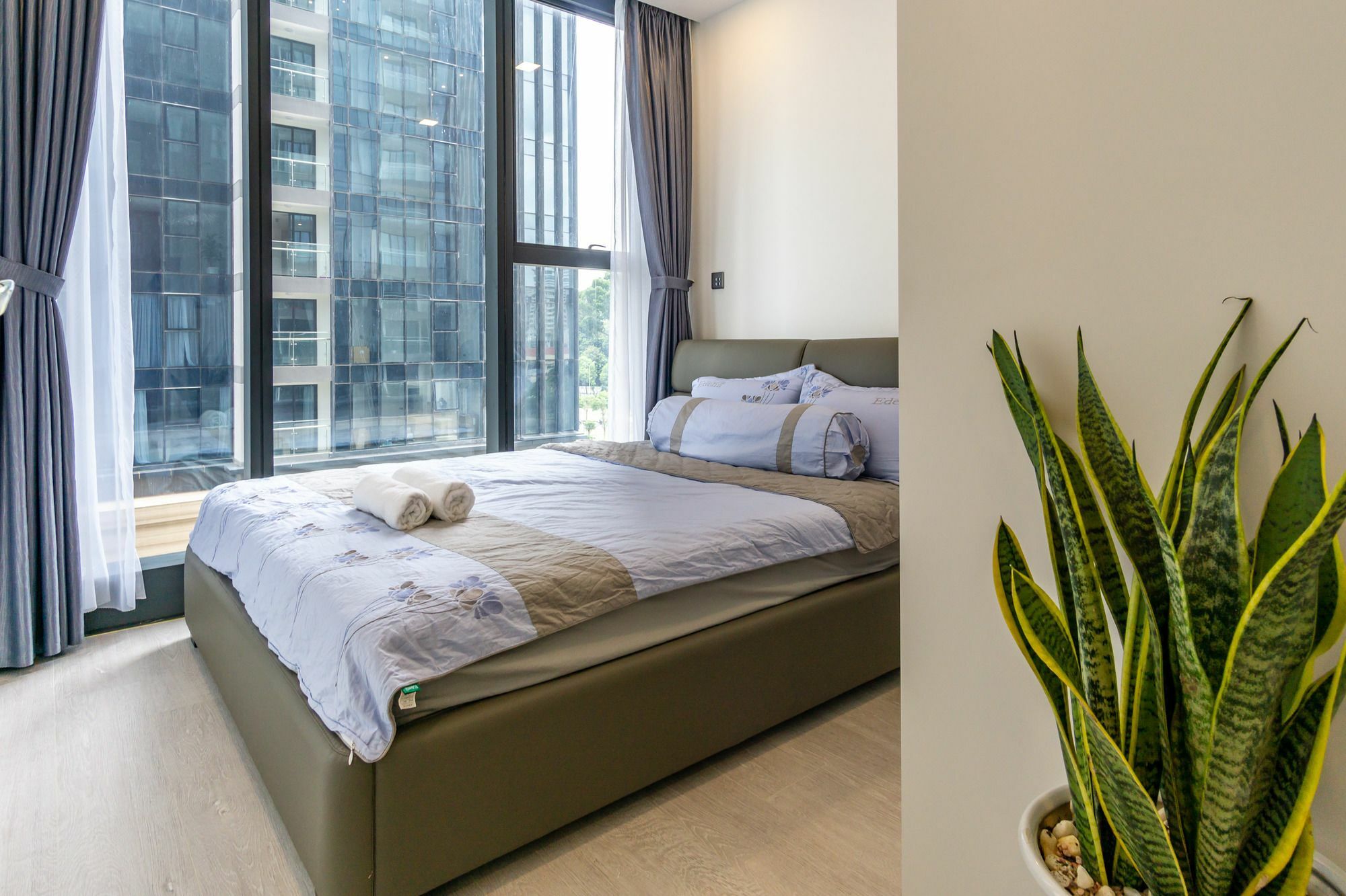 Urban House Premium Apartment โฮจิมินห์ซิตี้ ภายนอก รูปภาพ